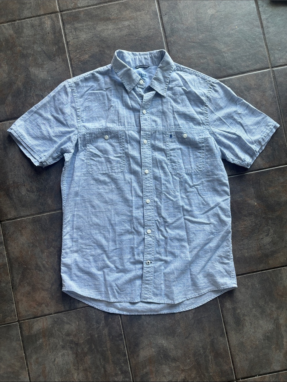 Izod Light Blue Short Sleeve Button-Down Shirt with Chest Pockets